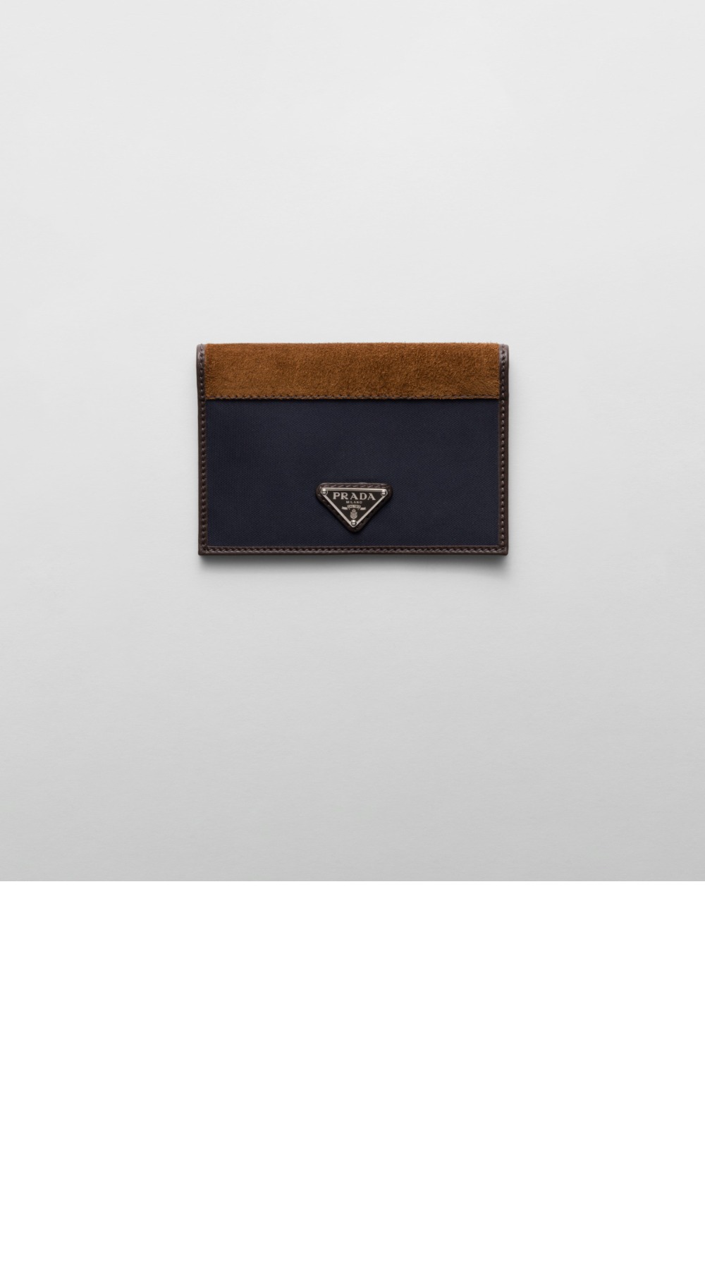 미러급레플리카사이트 | 명품레플리카 전문 쇼핑몰  | 하이퀄 - 리나일론 및 가죽 여권 지갑 2MV017 &gt; 프라다