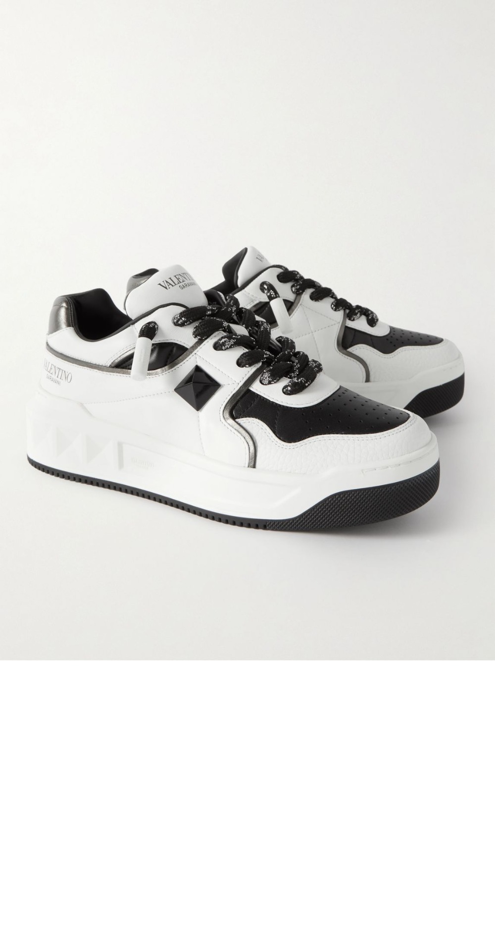 미러급레플리카사이트 | 명품레플리카 전문 쇼핑몰  | 하이퀄 - 원 스터드 XL 가죽 스니커즈 &gt; 발렌티노