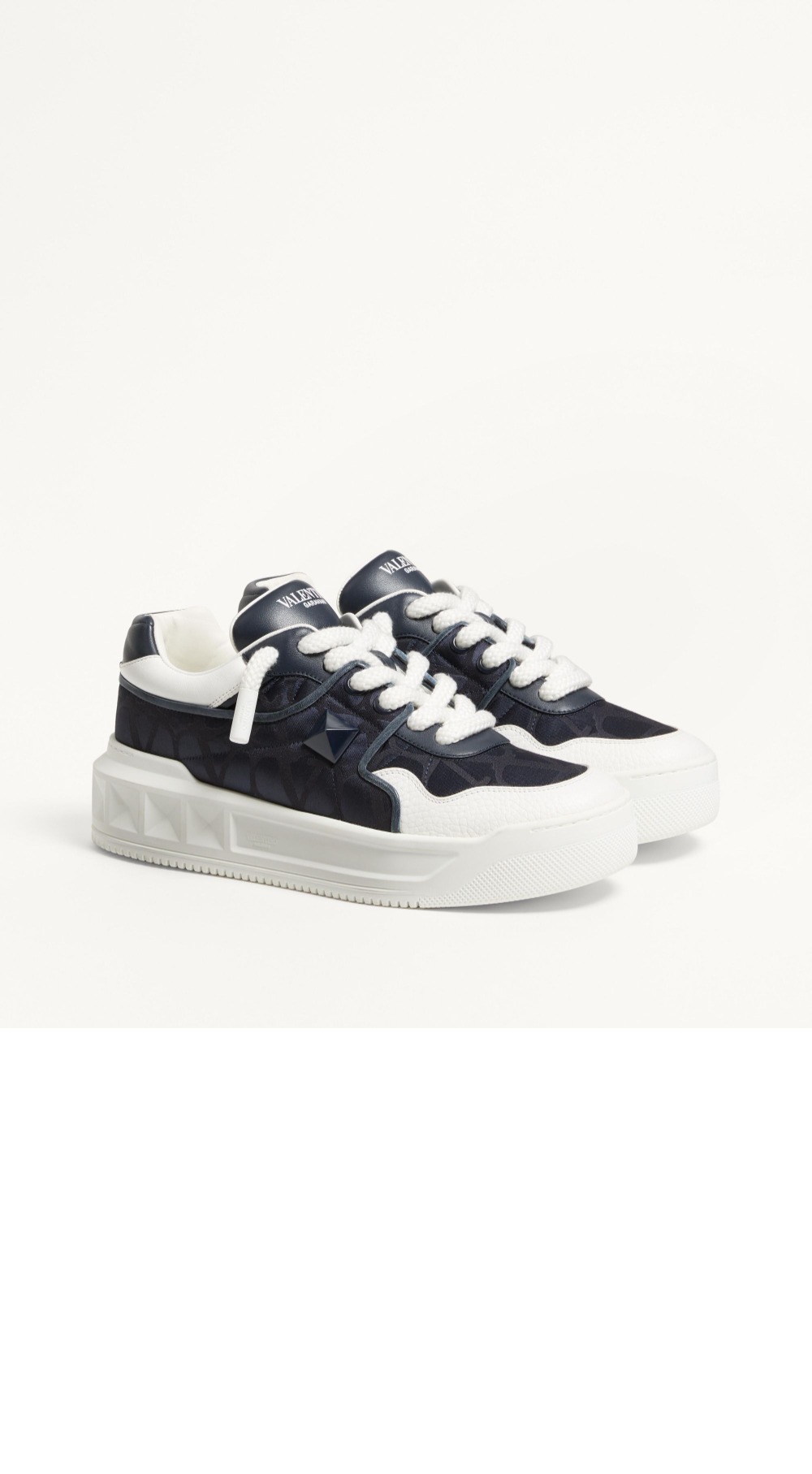 미러급레플리카사이트 | 명품레플리카 전문 쇼핑몰  | 하이퀄 - 원 스터드 XL 로우탑 스니커즈 &gt; 발렌티노