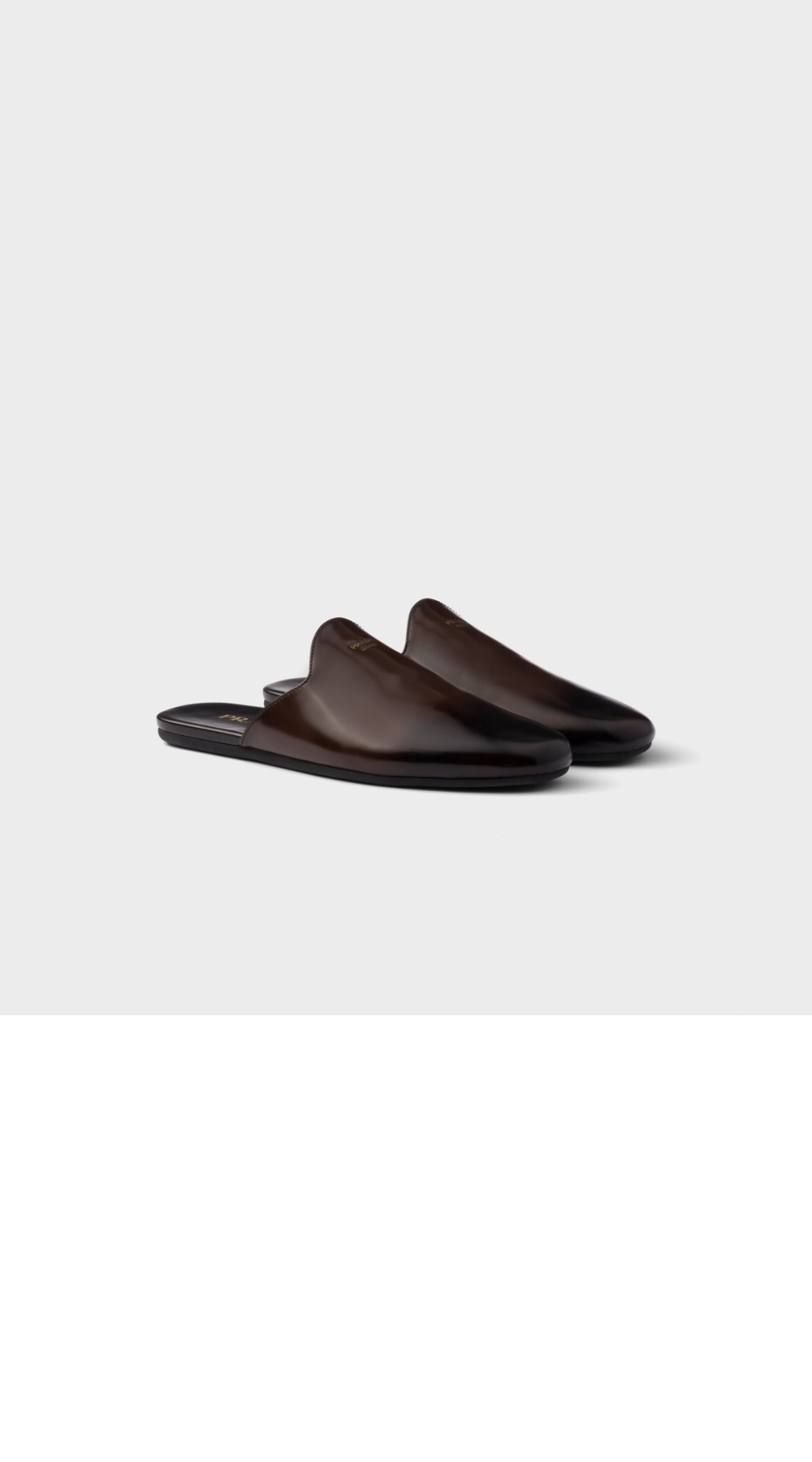 미러급레플리카사이트 | 명품레플리카 전문 쇼핑몰  | 하이퀄 - 브러쉬드 레더 뮬 1S008O &gt; 프라다