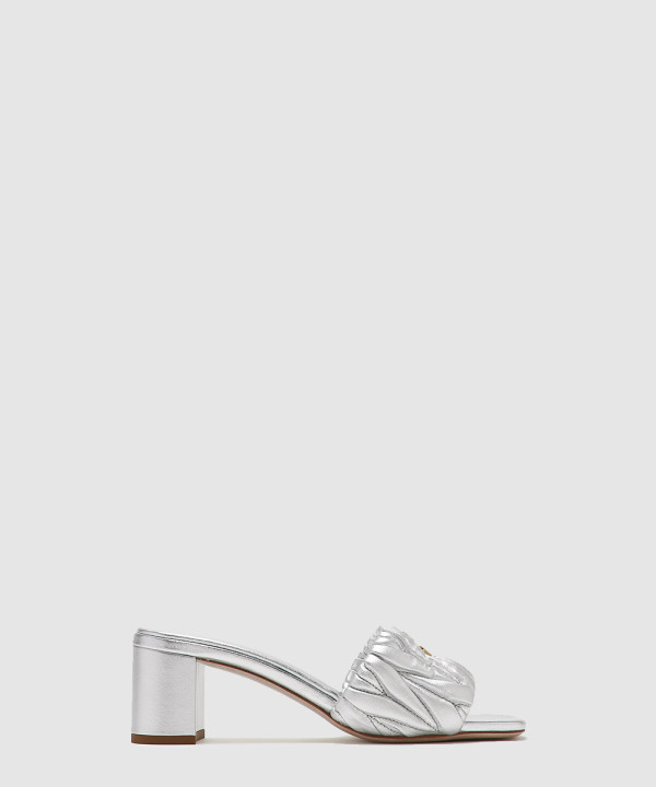 마틀라세 나파 가죽 슬라이드 5XX657