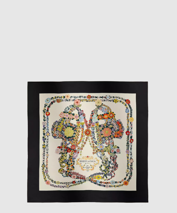 Brides de Gala en Fleurs 스카프 90