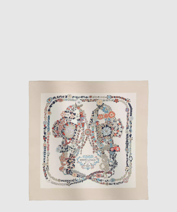 Brides de Gala en Fleurs 스카프 90
