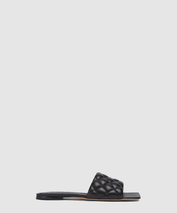 패딩 플랫 샌들 627710